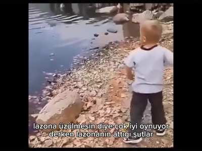 özür dilerim laz cocuk…