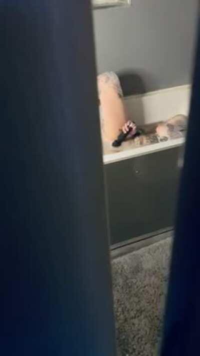 My Roommate Heard me having fun in the Bath and decided to have a peak 😏