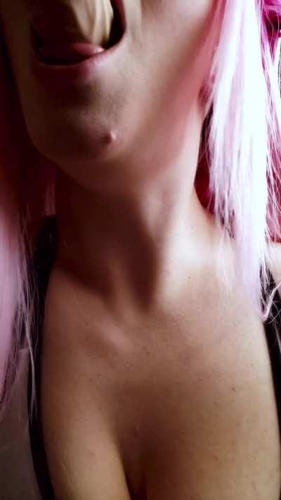 You can almost just feel how tight my throat is after watching that 😈