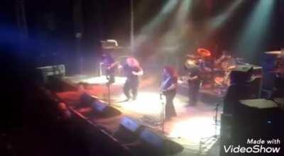 Stary dziad tańczy do szczotka pasta kubek ciepła woda😱😱😱😱😱🕺🕺🕺🕺🕺🕺