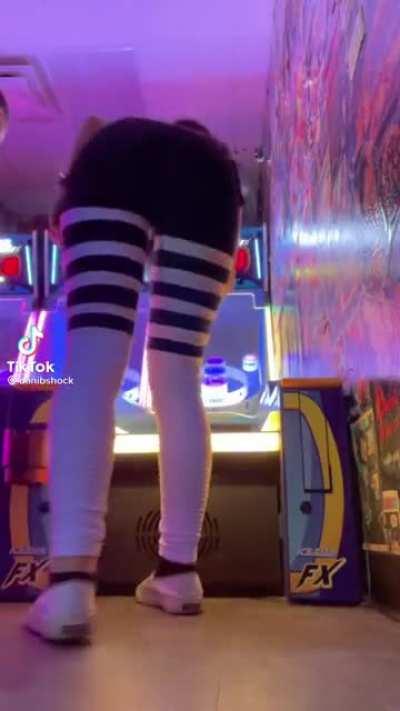 Perfect angle to show her game