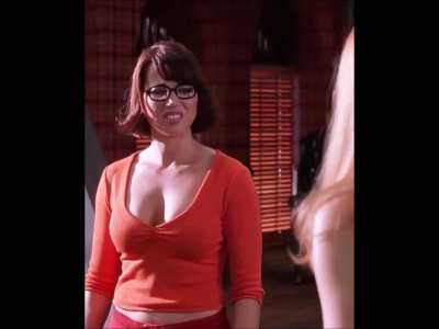 Linda as Velma