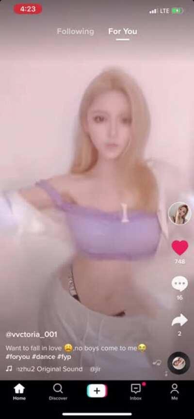 She looks fake af. But hot af