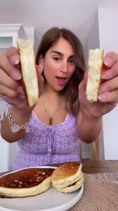 Look at how fertile she is! 🤤