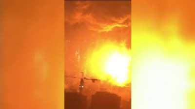 2015 Tianjin explosion dwarfs nearby skyscrapers