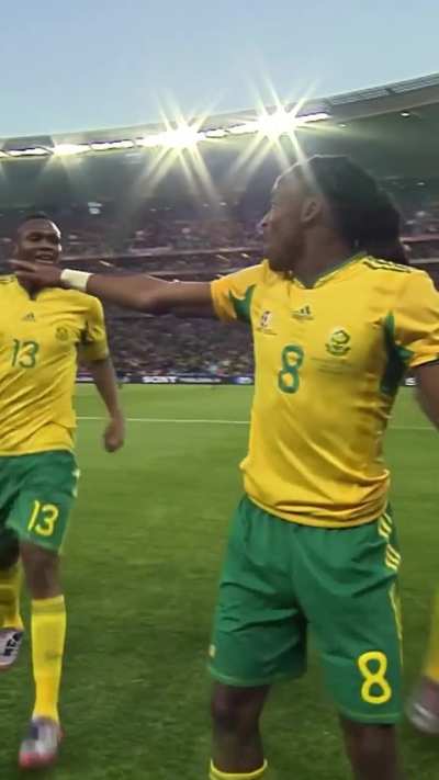 1º gol feito pela Africa do Sul na copa de 2010, quando foi sede do evento. Quem lembra?