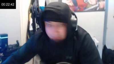 Man god bless Uzumaki Khan. His reaction to Whitebeard’s bounty is peak meme material. Use it wisely!