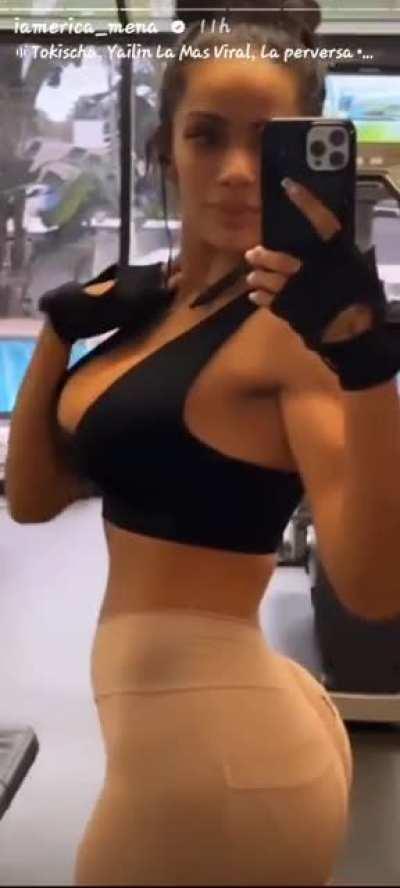 erica menas booty hella fat