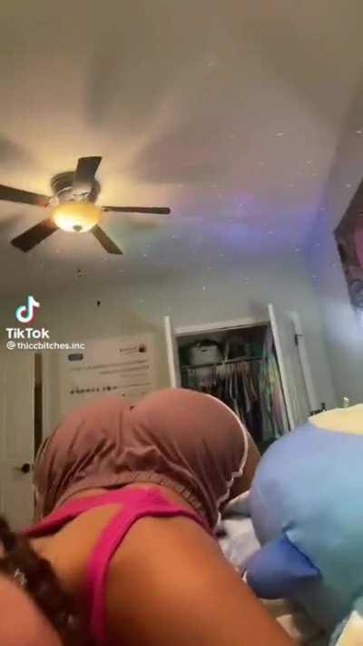 This bitch is so hot