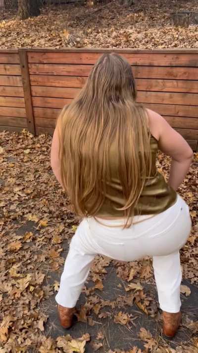 Real cowgirls know how to ride