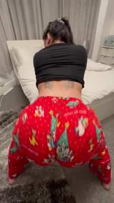 I wanna twerk like this on your cock