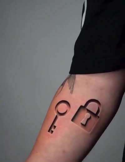 3D tattoos by Daniel Gulliver, United Kingdom. 