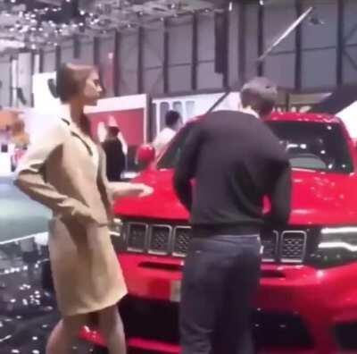 Ah the power of the Grand Cherokke