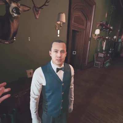 Hitman VR seems broken when using Virtual Desktop/SteamVR. Anyone else having this?