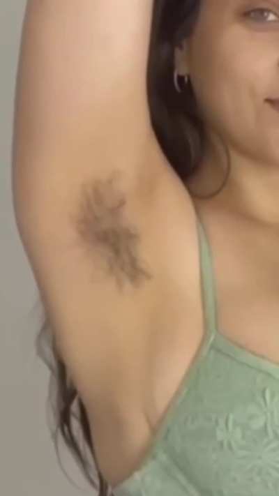 Hairy babe with mily body knows what a man wants