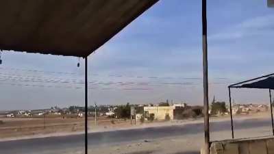 Turkish Artillery hitting YPG/PKK HAT members in Syria, Kobani. 