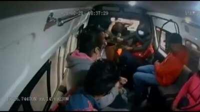 Violento asalto en transporte público del EDOMEX deja un herido
