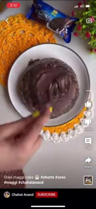 ramen oreo cake 🤢