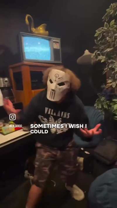 Now he made a chicken star song😭