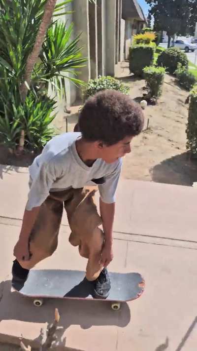 @ssm_ashtre tries his first handrail at a street spot