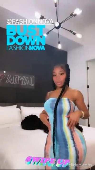 It's how that ass is filling up that dress 🍑