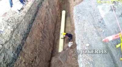 WCGW if I stand at the bottom of an un-shuttered excavation?