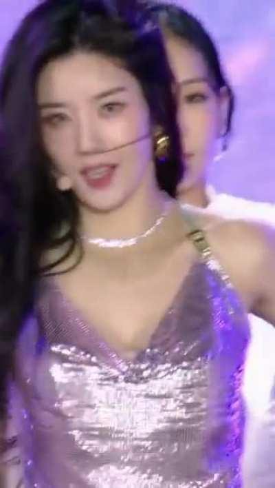 The queen of my dreams:- Kwon eunbi💕