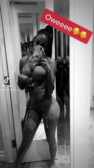 MunchieBAZ - Video #4407