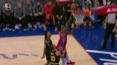 [Highlight] Embiid gets the and-one and is fired up