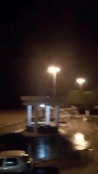 q ve o preto fica branco?