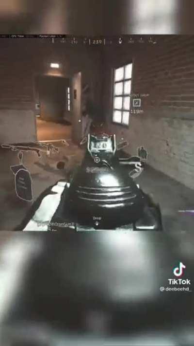 When you rep the tricolour in warzone 😂😂😂