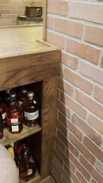 The Blind Pig is complete!