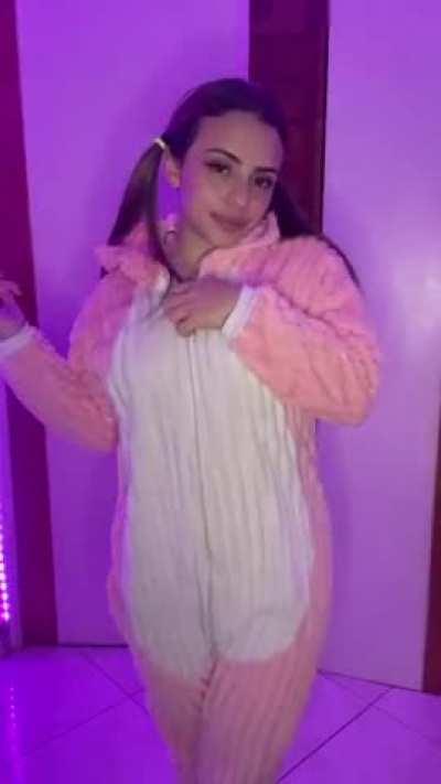 Im the only unicorn with big tits.