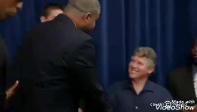 [NO SPOILERS] Meet and greet. Greet and meet