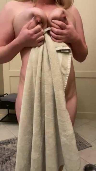 Would you milk me?? 🥺