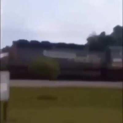 Man these guys really love seeing an espee unit