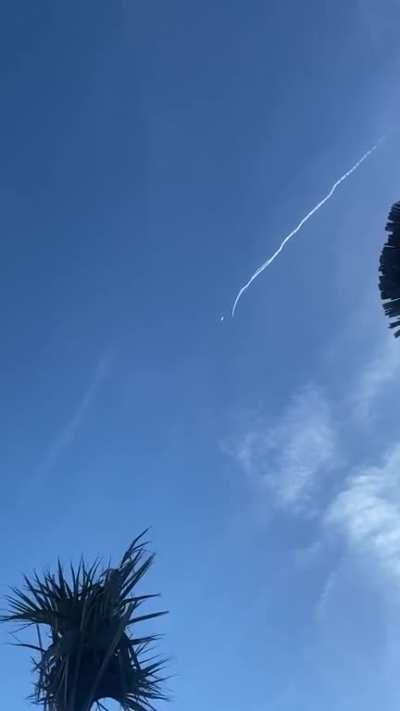 Video from my friend of the F-22s first AA kill. Mettle Beach, SC (Today, 2023)