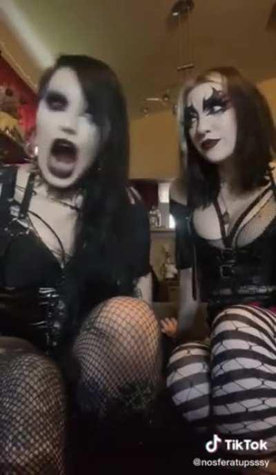 Alieen Girls 👽👽