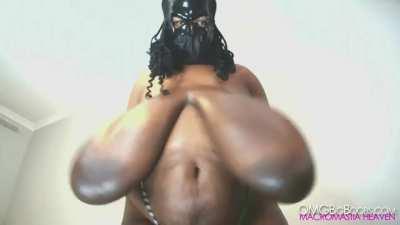 💛💛LOOK AT THOSE UDDERS!💛💛..........................................................................................(Big Boobs, Big Booty, Milf, Ebony Thots, Pawgs, Sexy mom, Hot Mom, BBW, BBW, Thicc, udders, Tiktok Girls, Big tits, Macromastia, Sexy, Sagg