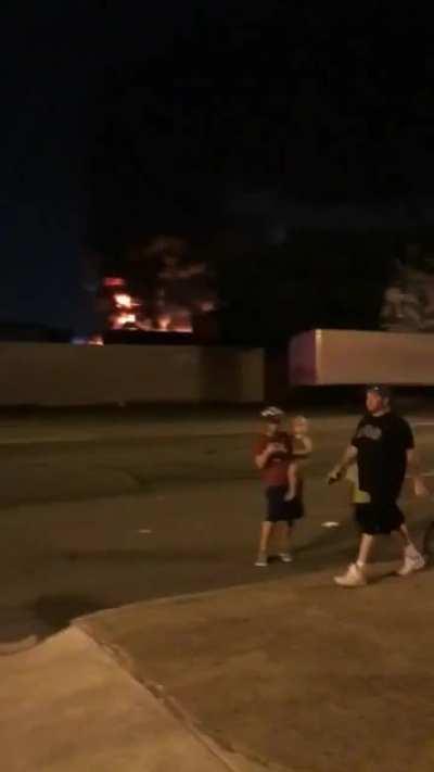 KOTH - Me trying to hold point while my teammates are on the other side of the map goofing around