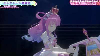 Luna's Umi no Mieru Machi Live Performance And Its Beautiful