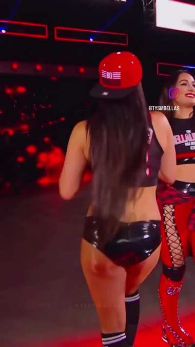 Nikki Bella