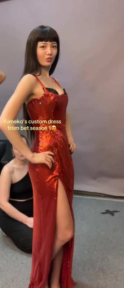 BTS of Yumeko's dress