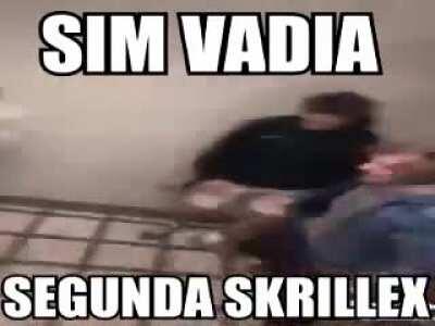 foda... eu amo segundaz...