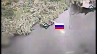 Multiple autonomous Ukrainian FPV drones from the 40th Coastal Defense Brigade hunt down Russian watercraft on the Dnipro River