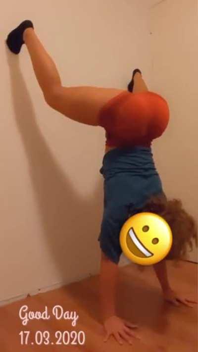 Old twerk vid 🍑