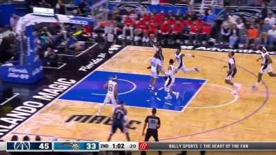 [Highlight] Kyle Kuzma meets Wendall Carter Jr. at the summit