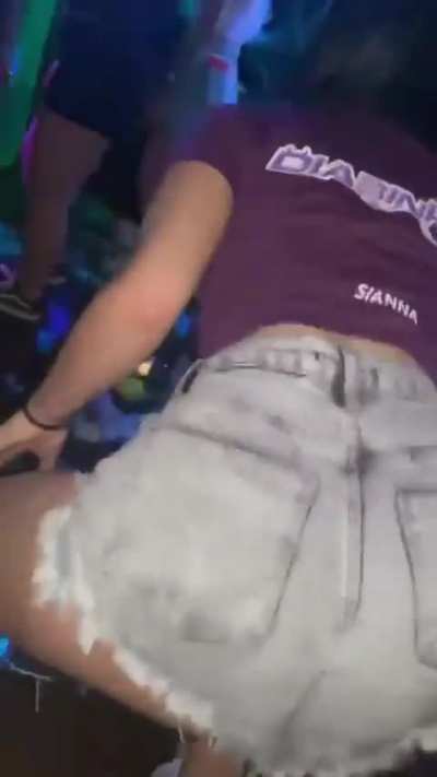 Branquinha rabuda que amamos