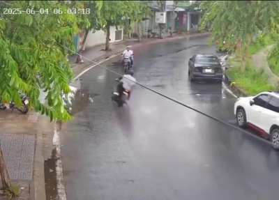 [Nicaragua] Motorcycle collides with a wall