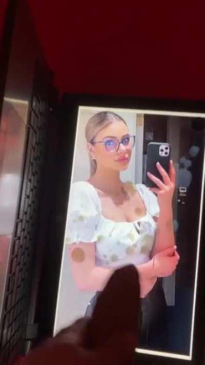 Schön Emilia eingesaut 🤤💦